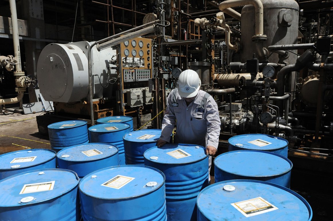 NIOC Offers 1 mb of Gas Condensate at IRENEX NIOC Offers 1 mb of Gas Condensate at IRENEX