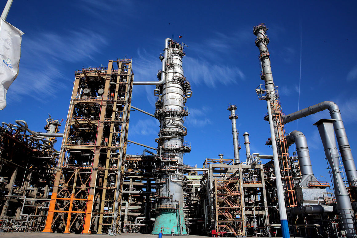 Persian Gulf Star Refinery among Top 10 Iran Firms
 Persian Gulf Star Refinery among Top 10 Iran Firms