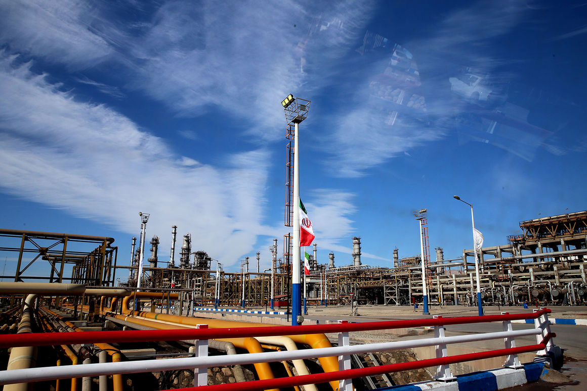 Iran Oil Refining Capacity to Reach 2.4 mbd by March
 Iran Oil Refining Capacity to Reach 2.4 mbd by March