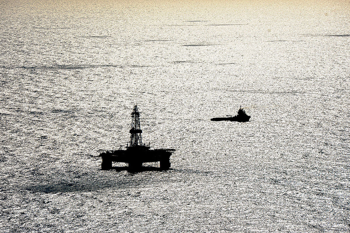 دستاوردهای صنعت نفت در خزر مرهون تلاشگران بسیاری است 