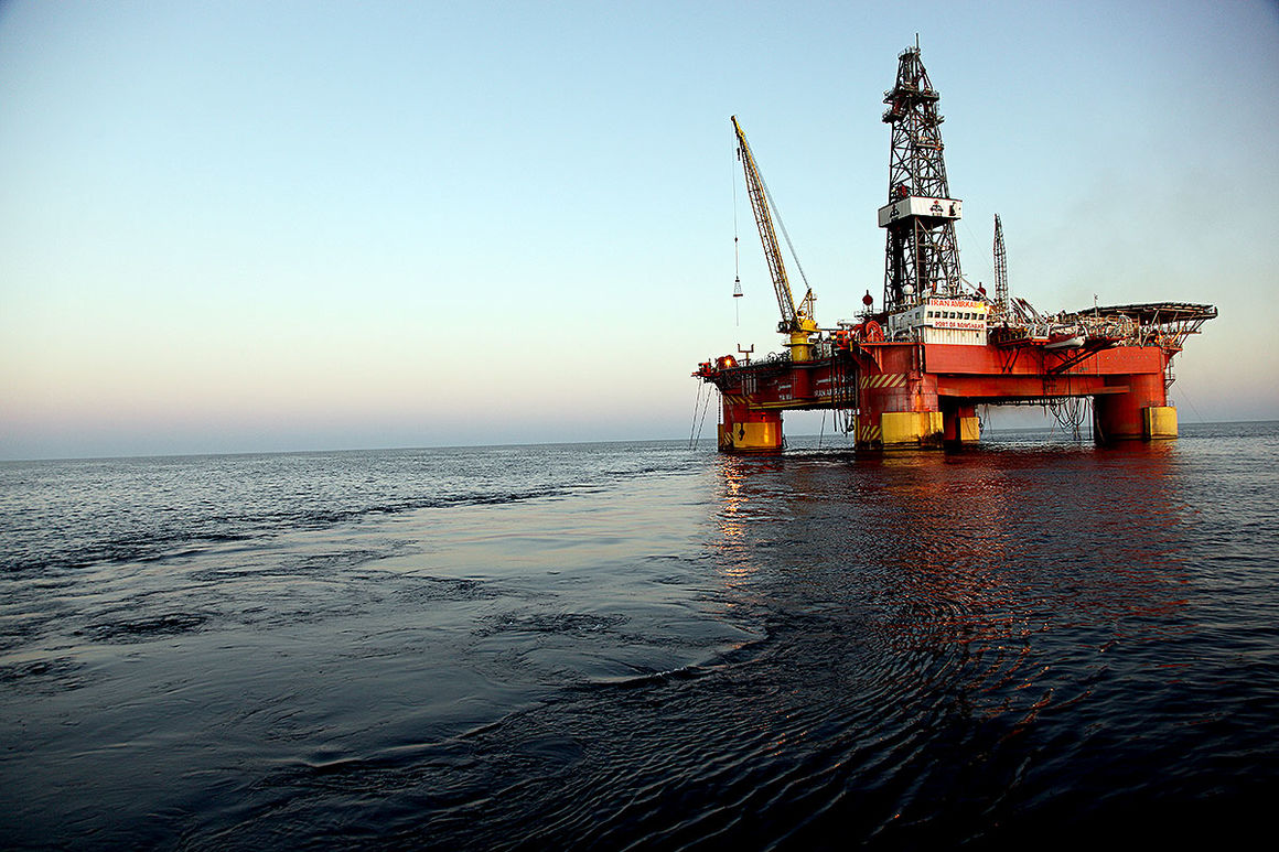 تغییر رویکرد شرکت ملی نفت در جذب سرمایهگذاران داخلی و بینالمللی تغییر رویکرد شرکت ملی نفت در جذب سرمایهگذاران داخلی و بینالمللی