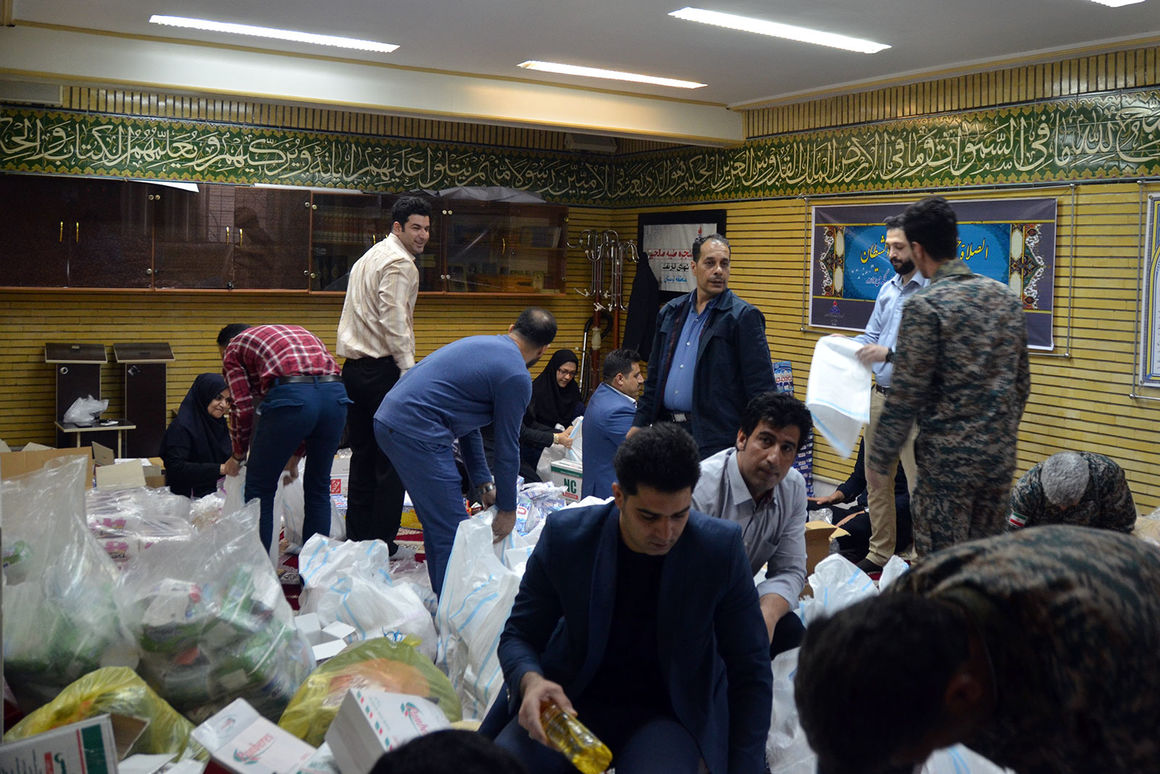 ارسال هزار و ۲۰۰ بسته مواد غذایی به مناطق سیل‌زده خوزستان