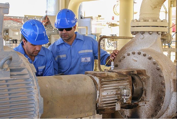 عملیات اجرایی طرح نگهداشت و افزایش تولید نفت میدان سعادت‌آباد آغاز شد