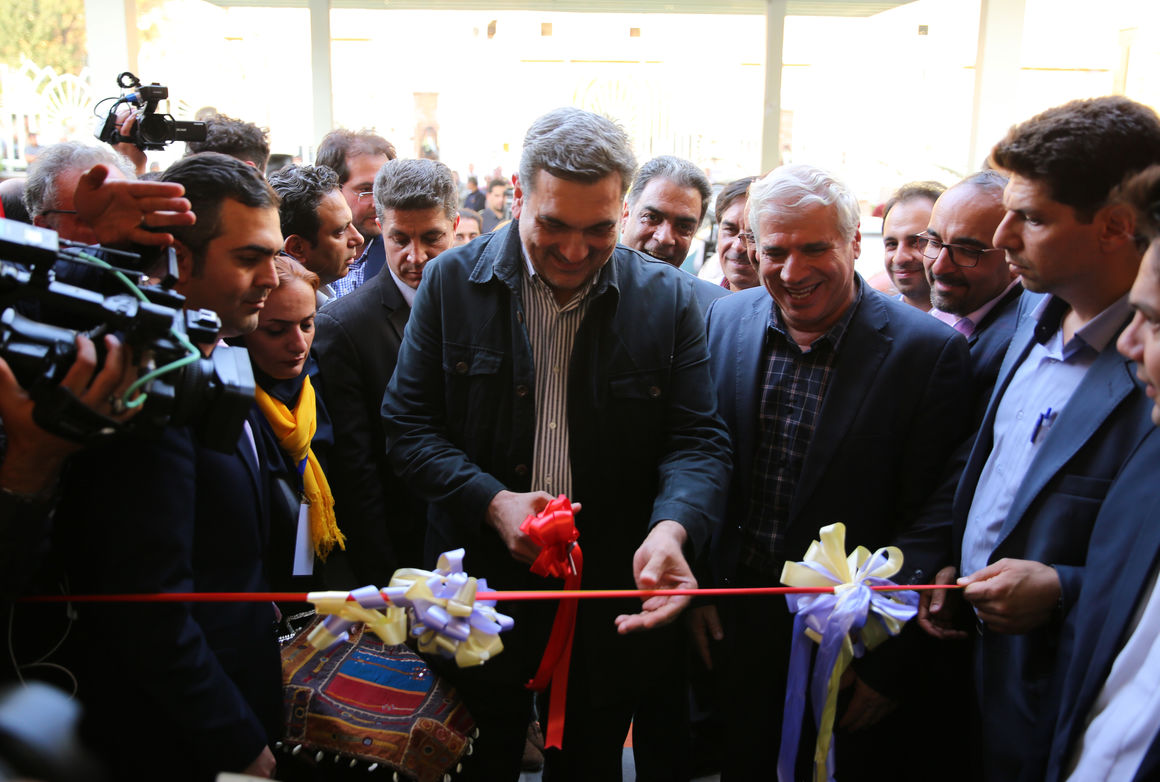 افتتاح موزه پمپ‌بنزین دروازه دولت تهران