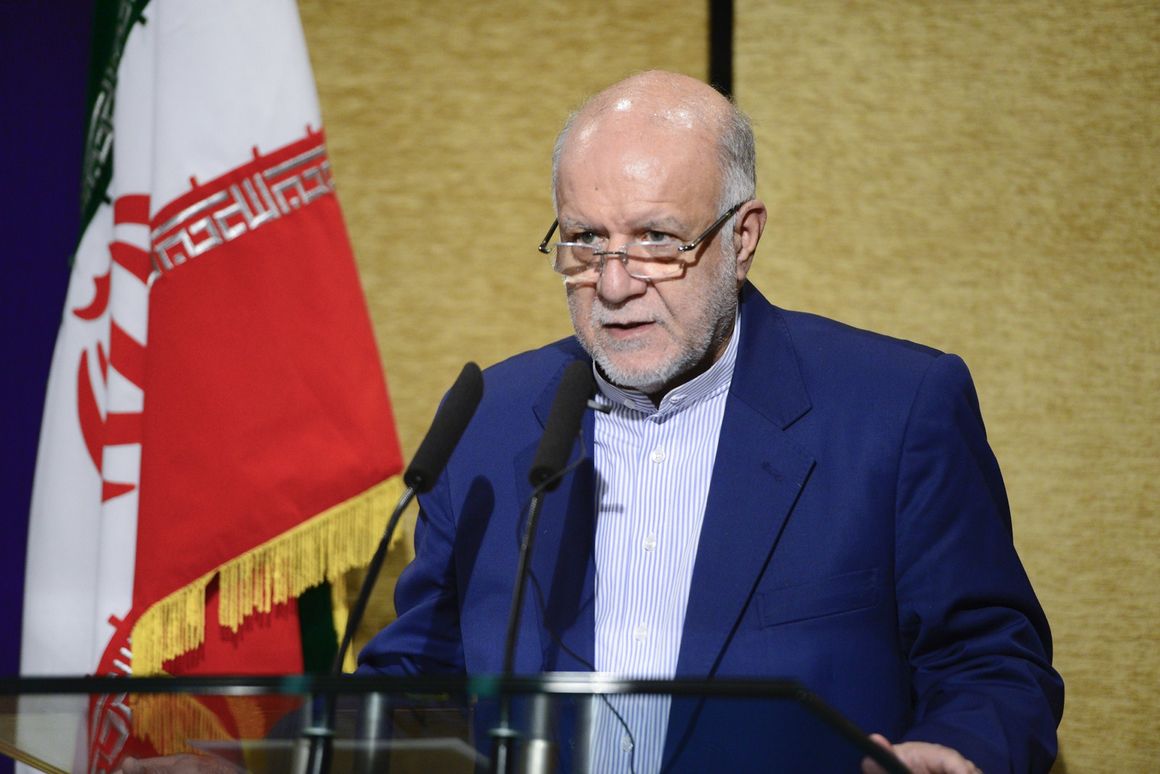 زنگنه: شرایط کنونی دهها برابر سختتر از دوران جنگ تحمیلی است زنگنه: شرایط کنونی دهها برابر سختتر از دوران جنگ تحمیلی است