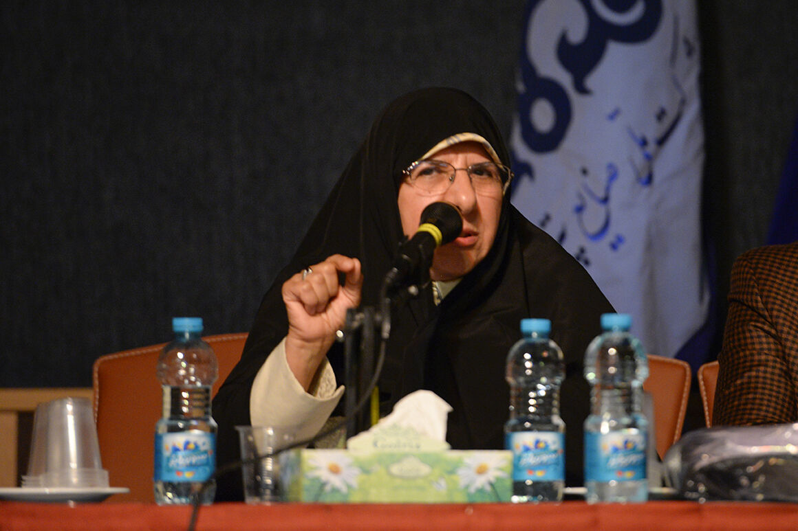 ضرورت توجه به مراکز کارآفرینی و حرفهآموزی زنان ضرورت توجه به مراکز کارآفرینی و حرفهآموزی زنان