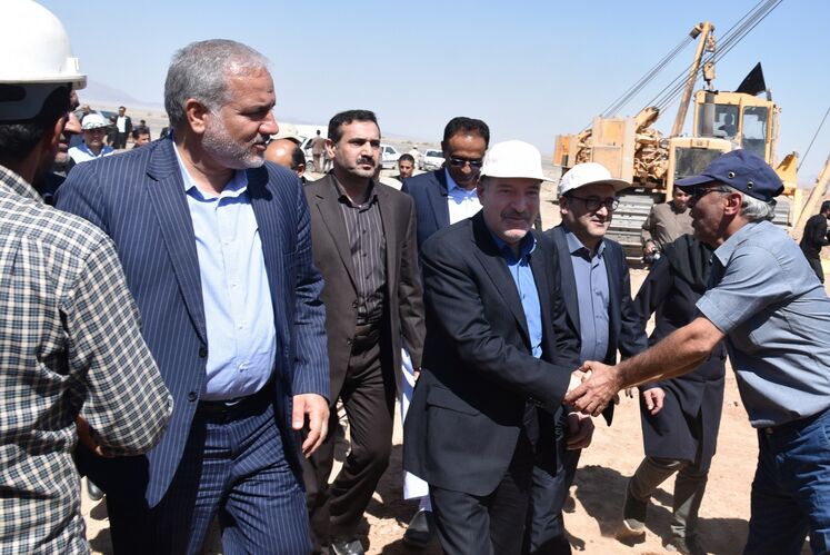 بازدید معاون وزیر نفت در امور گاز از روند احداث خط انتقال گاز زاهدان - دوراهی دشتک