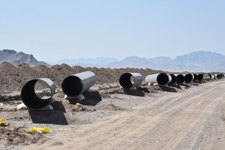 لولههای 36 اینچ خط انتقال گاز زاهدان - دوراهی دشتک