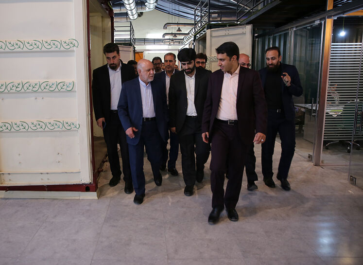 بازدید وزیر نفت از ۲ کارخانه‌ نوآوری در غرب تهران