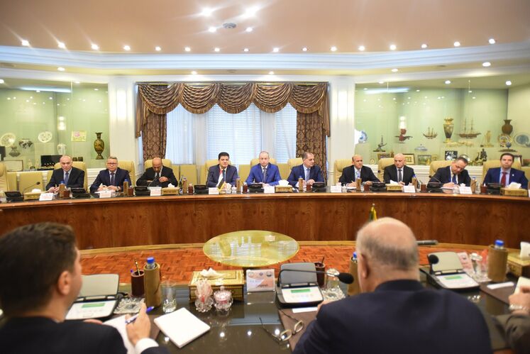 وزیر نفت و منابع معدنی سوریه و هیئت بلندپایه فعالان حوزه نفت و انرژی