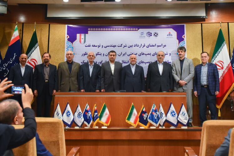 امضای قرارداد ساخت الکتروپمپ‌های طرح انتقال نفت گوره - جاسک