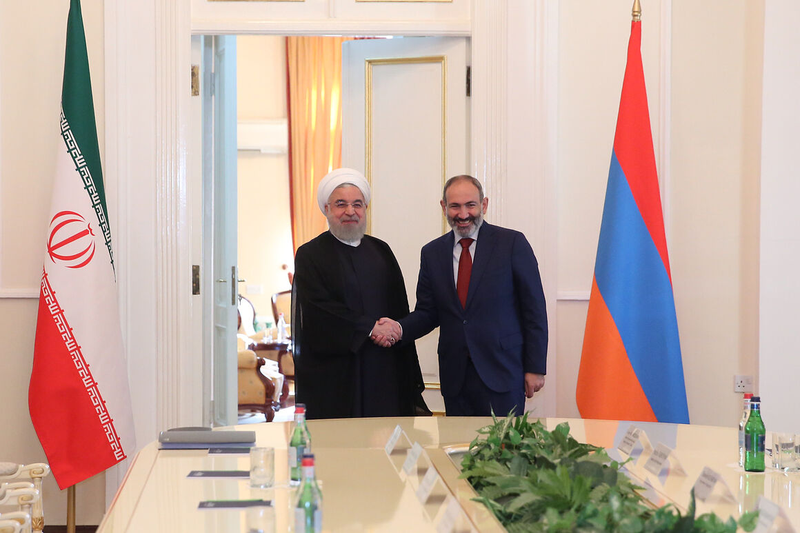 ارمنستان خواستار تمدید موافقتنامه تهاتر گاز و برق با ایران تا ۲۰۴۰ شد