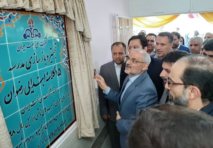 اقدام‌های وزارت نفت در زمینه مسئولیت‌ اجتماعی در خوزستان ستودنی است