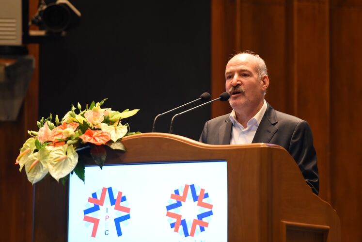 حسن منتظرتربتی، معاون وزیر نفت و مدیرعامل شرکت ملی گاز ایران