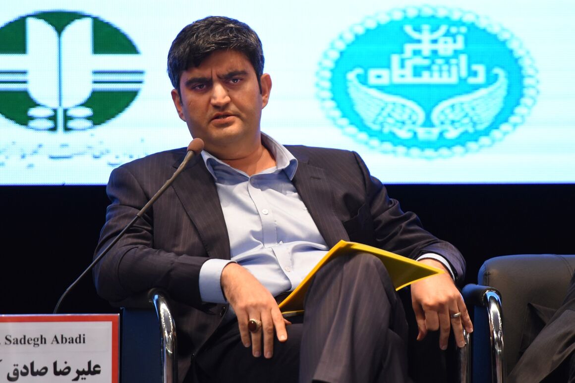 تولید روزانه نفتگاز یورو در کشور امسال به ۷۳ میلیون لیتر میرسد تولید روزانه نفتگاز یورو در کشور امسال به ۷۳ میلیون لیتر میرسد