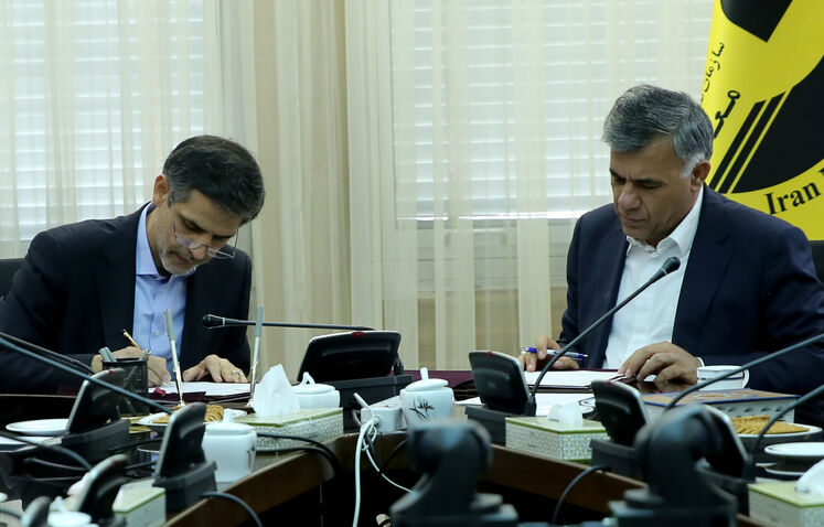 امضای تفاهم‌نامه بین وزارت نفت و سازمان نظام مهندسی معدن ایران
