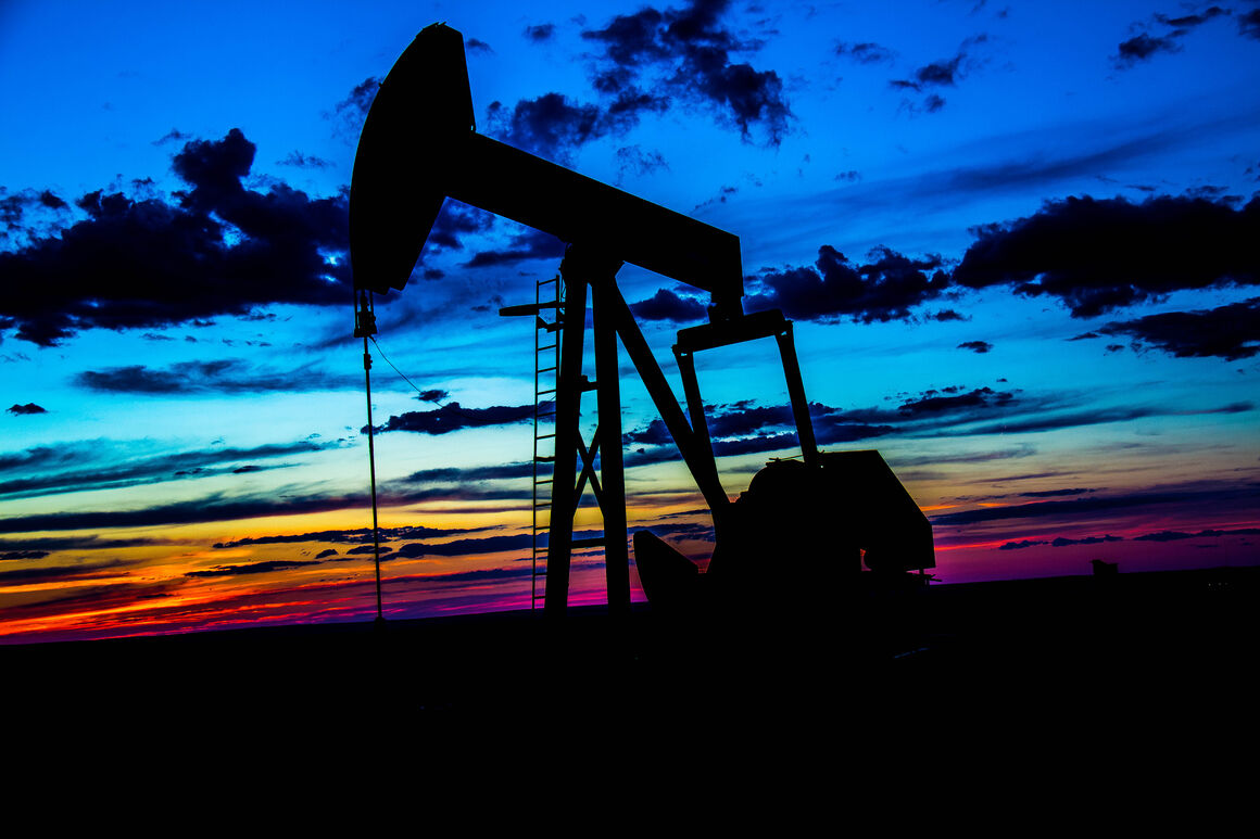 تداوم کاهش شمار دکل‌های حفاری نفت و گاز آمریکا