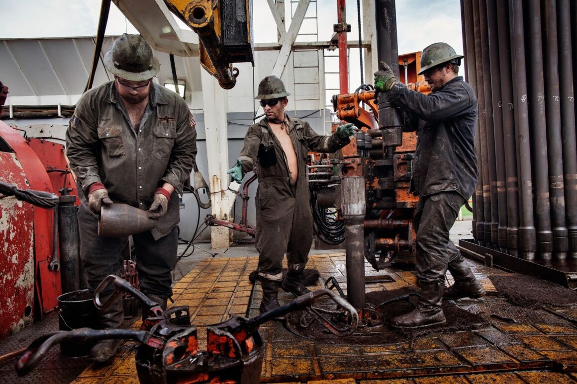 شمار دکل‌های نفت و گاز آمریکا برای دومین هفته پیاپی افزایش یافت
