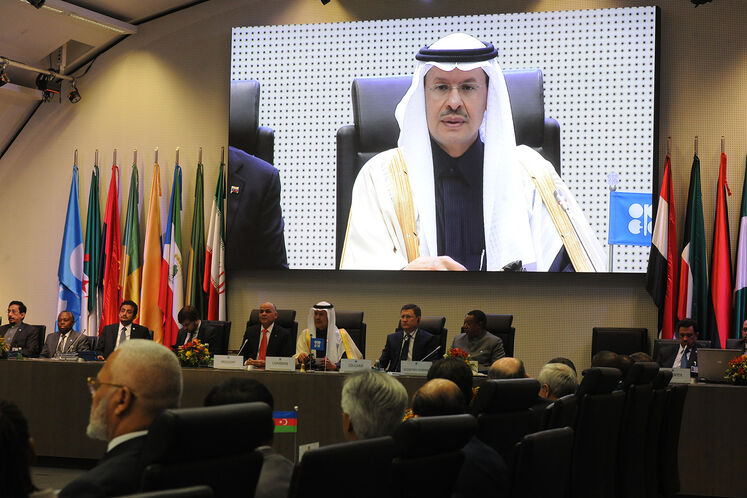 سخنرانی عبدالعزیز بن سلمان، وزیر انرژی عربستان در نشست افتتاحیه هفتمین نشست مشترک وزارتی اوپک و غیراوپک