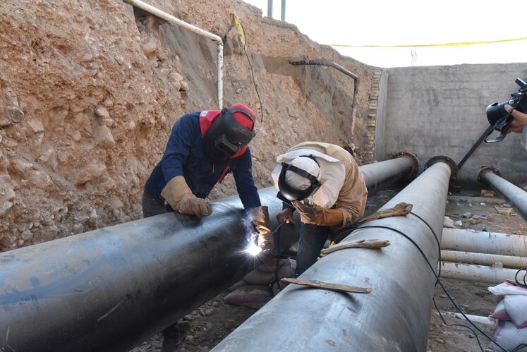 عملیات نصب توربوپمپ در مرکز انتقال نفت قطب‌آباد با تکیه بر توان نیروهای متخصص این مرکز 