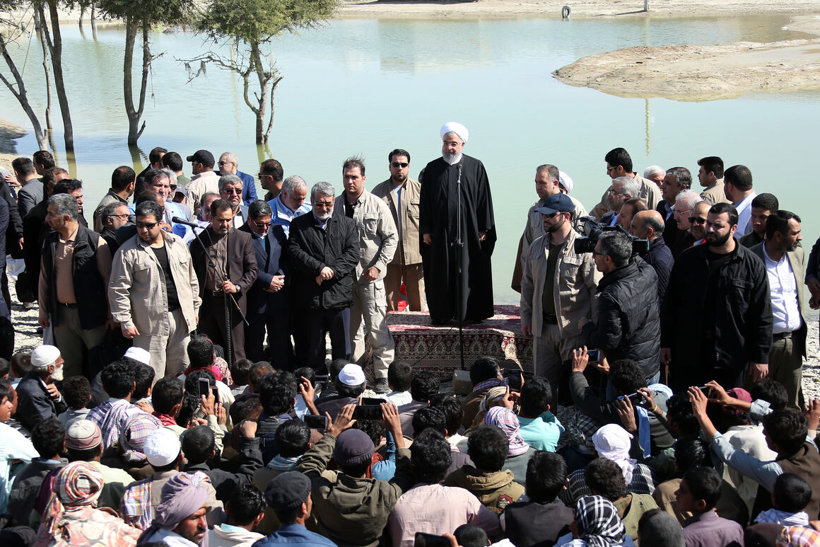 روحانی: کنار مردم مناطق سیل‌زده سیستان و بلوچستان هستیم