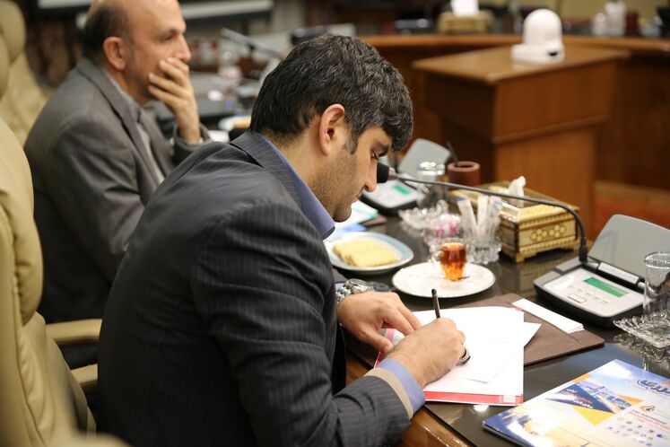 علیرضا صادق‌آبادی، مدیرعامل شرکت ملی پالایش و پخش فرآورده‌های نفتی 