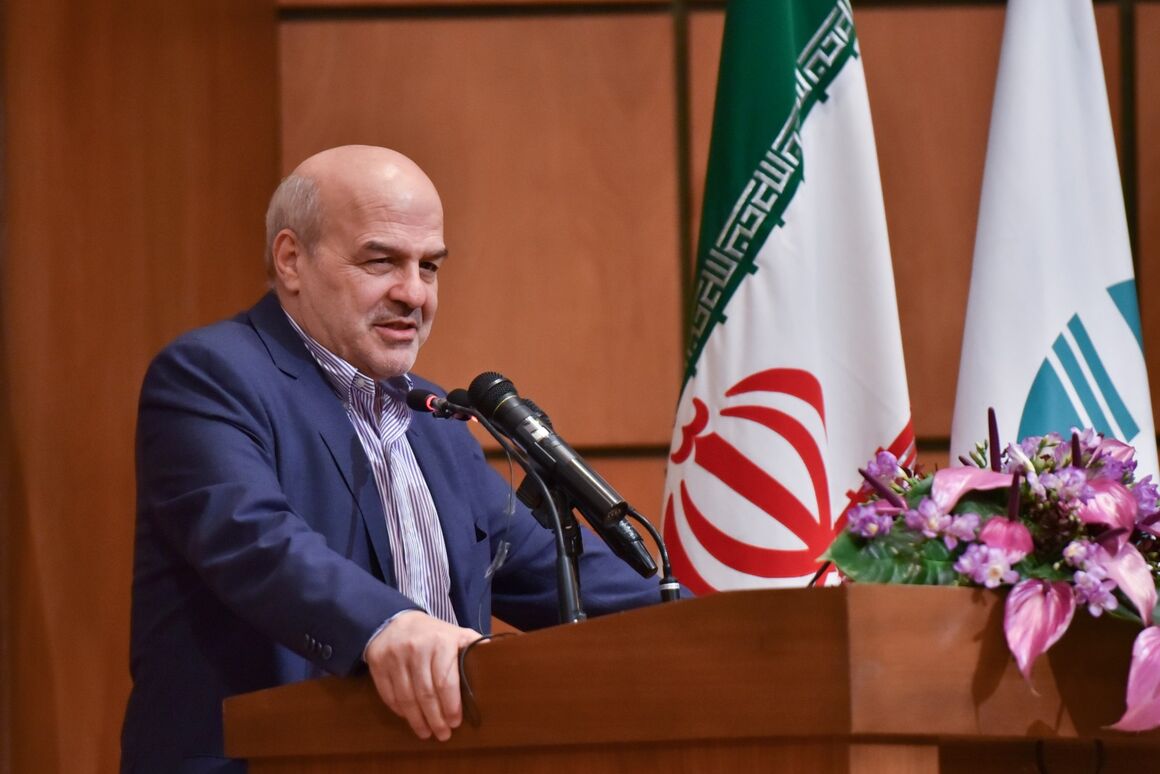 صنعت نفت با حضور زنگنه با حداقل آلایندگی در حال توسعه است صنعت نفت با حضور زنگنه با حداقل آلایندگی در حال توسعه است