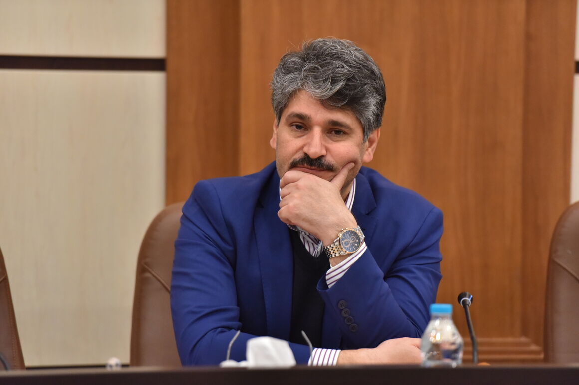 نگاه صفر یا صد به نقشآفرینی شرکتهای داخلی و خارجی در طرحهای نفتی راهگشا نیست نگاه صفر یا صد به نقشآفرینی شرکتهای داخلی و خارجی در طرحهای نفتی راهگشا نیست