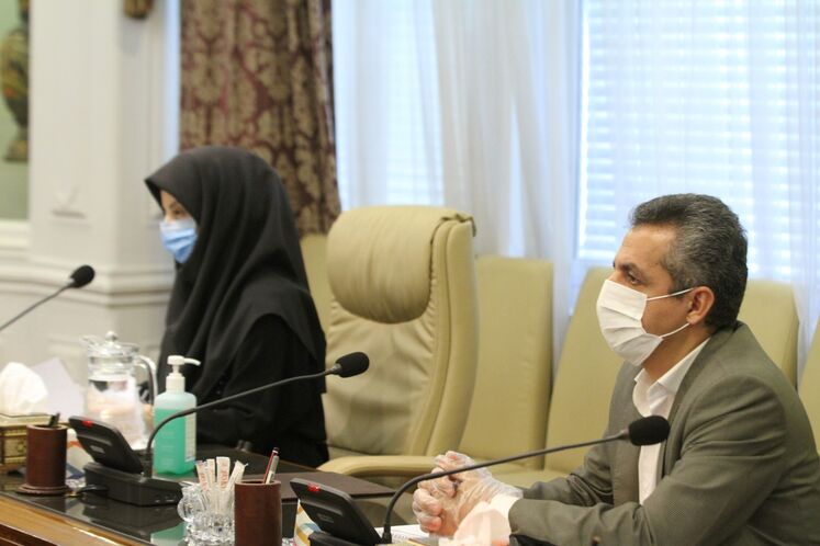نشست وزیر نفت با معاونان و مدیران شرکت‌های عملیاتی برای پیشگیری از شیوع ویروس کرونا در مناطق عملیاتی