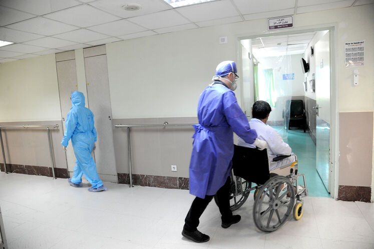 تلاش‌های جهادگران عرصه سلامت در بیمارستان نفت تهران