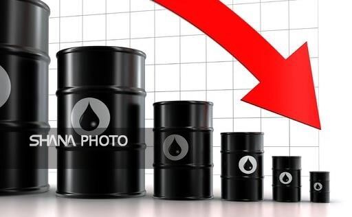 افت قیمت نفت در پی نگرانی‌ها از تضعیف رشد اقتصادی چین