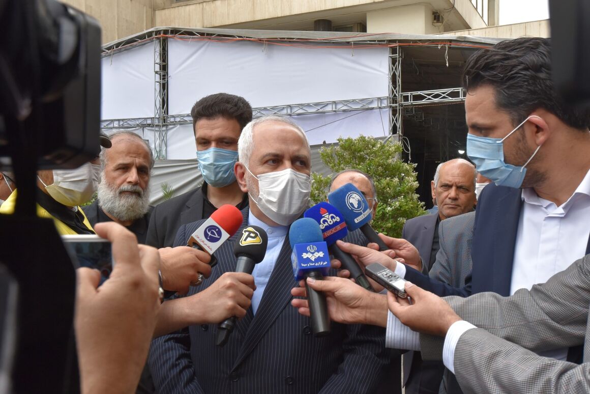 آمریکا اجازه ندارد تجارت قانونی را مختل کند آمریکا اجازه ندارد تجارت قانونی را مختل کند