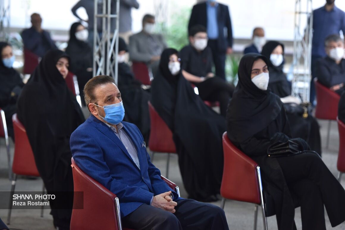 آیین بزرگداشت مرحوم حسین کاظمپور اردبیلی در ساختمان وزارت نفت آیین بزرگداشت مرحوم حسین کاظمپور اردبیلی در ساختمان وزارت نفت