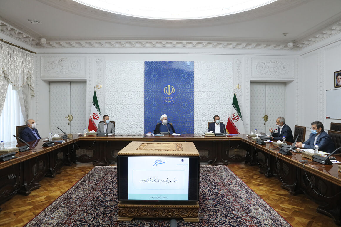 اداره کشور با کمترین اتکا به نفت، قدرت‌نمایی ایران در جنگ اقتصادی است