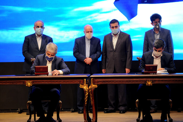 مراسم امضای قراردادهای طرح نگهداشت و افزایش تولید نفت، پروژه زیلایی