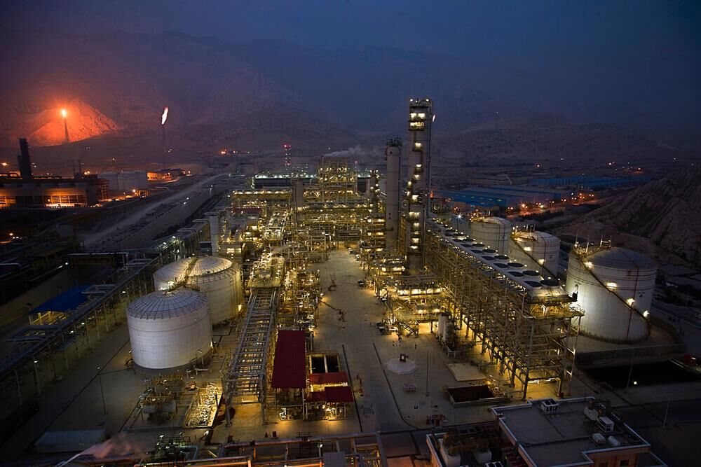 Countdown Begins to Launch 1st Phase of Bushehr Petchem Plant

