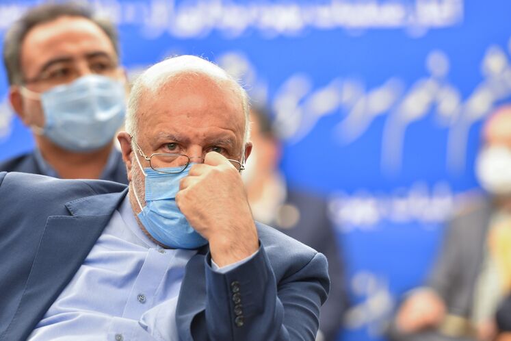 بیژن زنگنه، وزیر نفت