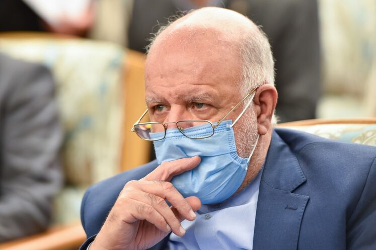 بیژن زنگنه، وزیر نفت