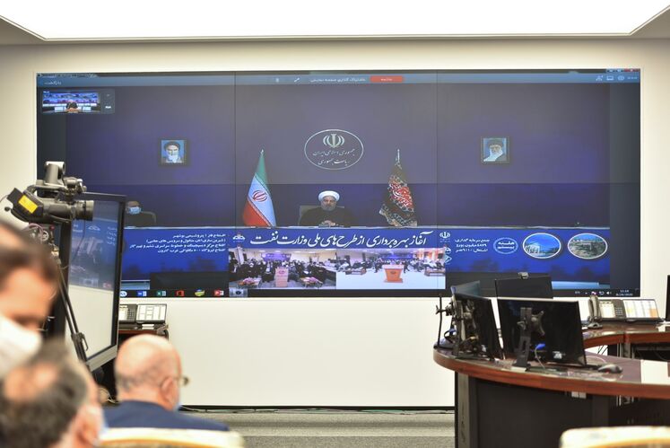 آیین بهرهبرداری رسمی از طرحهای ملی وزارت نفت