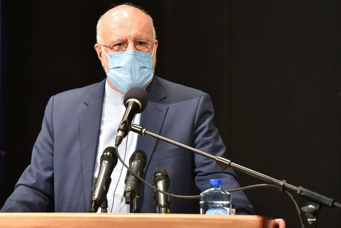 زنگنه: ۲۱.۵ میلیون تن از تعهد افزایش ظرفیت تولید پتروشیمی محقق شد زنگنه: ۲۱.۵ میلیون تن از تعهد افزایش ظرفیت تولید پتروشیمی محقق شد