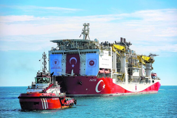 ترکیه به حفاری برای کشف گاز در دریای سیاه ادامه می‌دهد