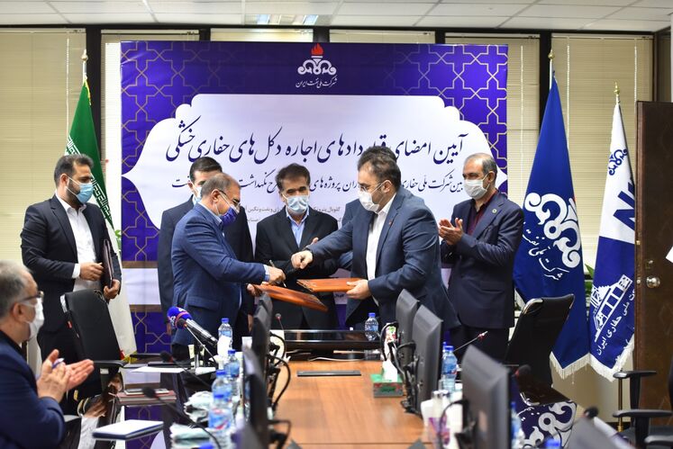 آیین امضای قرارداد بین شرکت ملی حفاری ایران و شرکت گسترش انرژی پاسارگاد