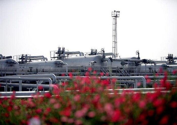 تولید روزانه ۲۰ هزار بشکه نفت از واحدهای بهره‌برداری آغاجاری میسر شد