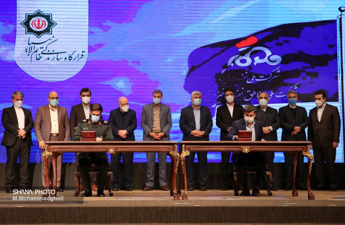 NIOC Inks 8 Oil Deals with Local Firms