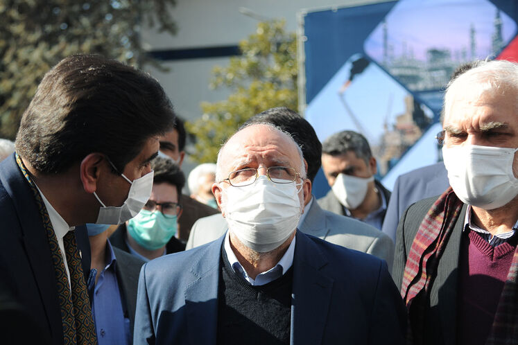 بازدید بیژن زنگنه، وزیر نفت از بیست‌و‌پنجمین نمایشگاه بین‌المللی نفت ایران