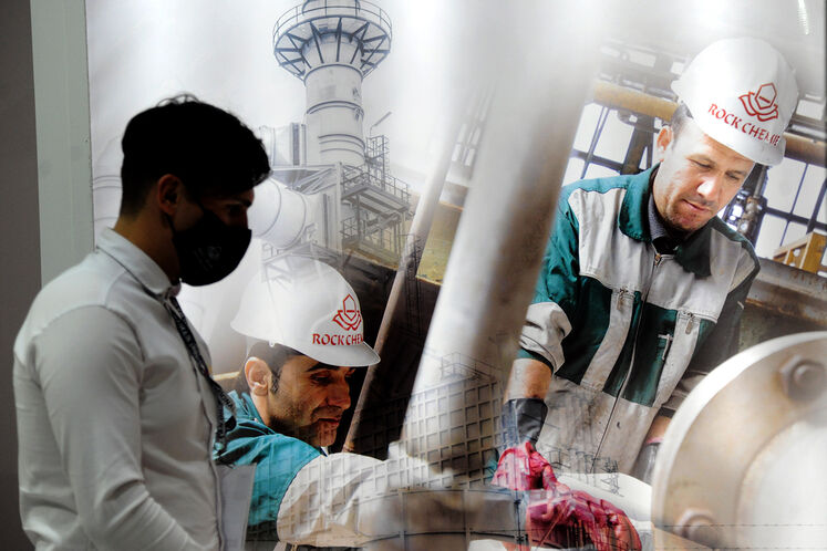 حاشیه روز سوم از بیست‌وپنجمین نمایشگاه بین‌المللی نفت ایران