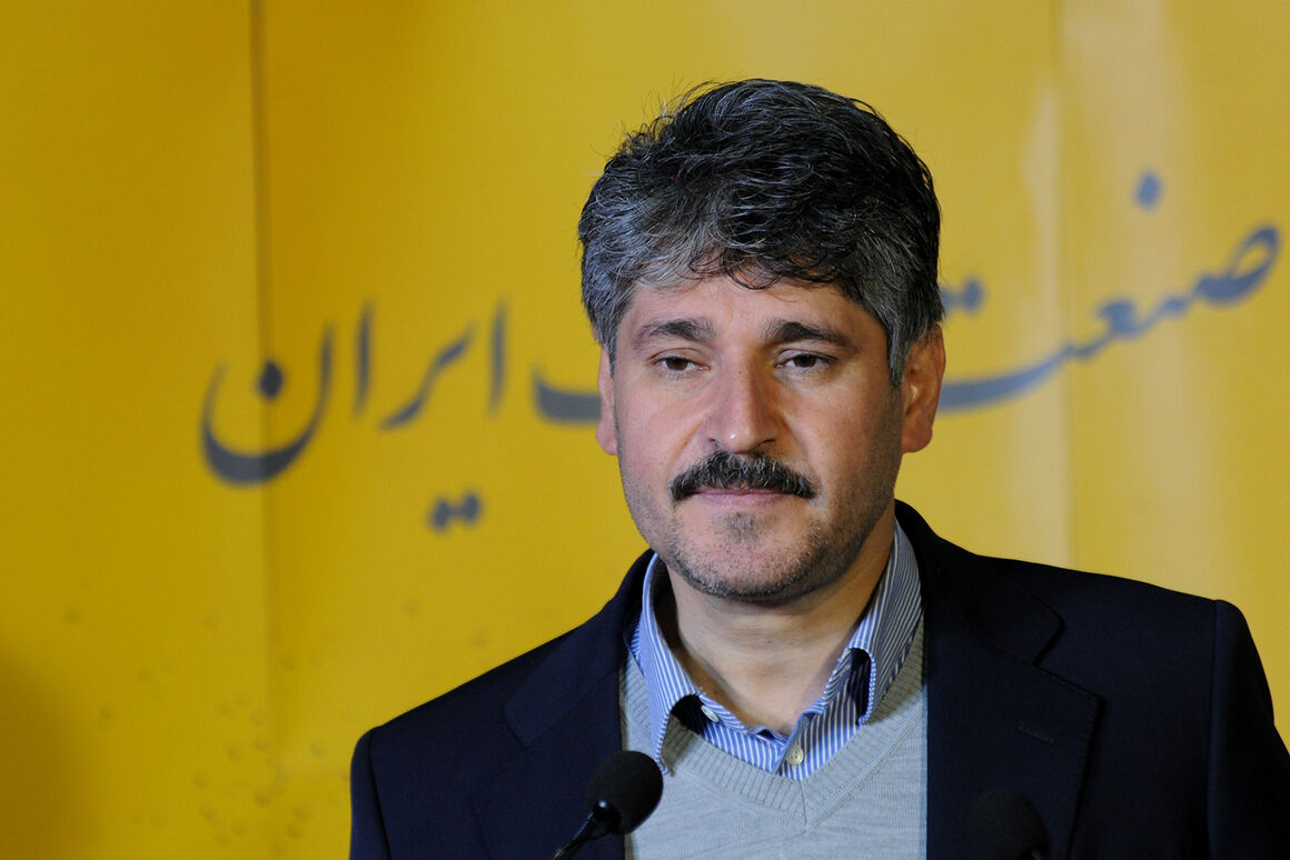 «پاکنژاد» ویژگیهای لازم یک وزیر موفق را دارد «پاکنژاد» ویژگیهای لازم یک وزیر موفق را دارد