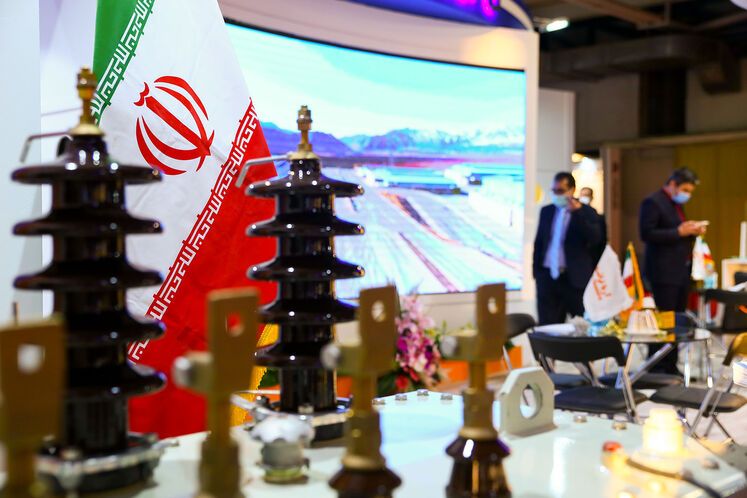 حاشیه روز چهارم بیست‌وپنجمین نمایشگاه بین‌المللی نفت ایران 