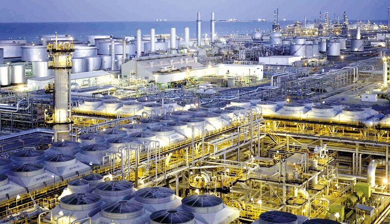 اعلام آمادگی پالایشگاه‌های هند برای خرید نفت‌خام ایران