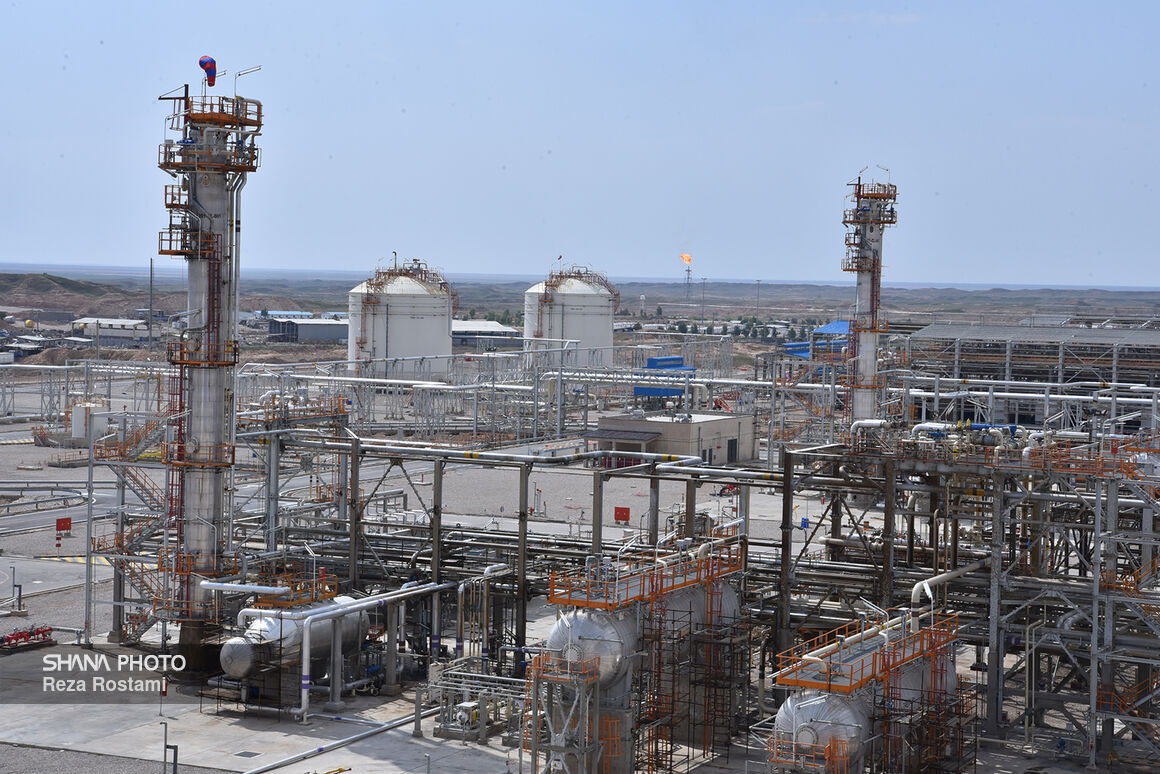 تداوم همکاری پژوهشگاه نفت در بهبود تولید میدان آذر